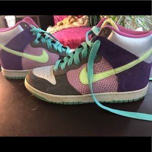 NIKE size 7 neon/bright colored sneakers hi tops